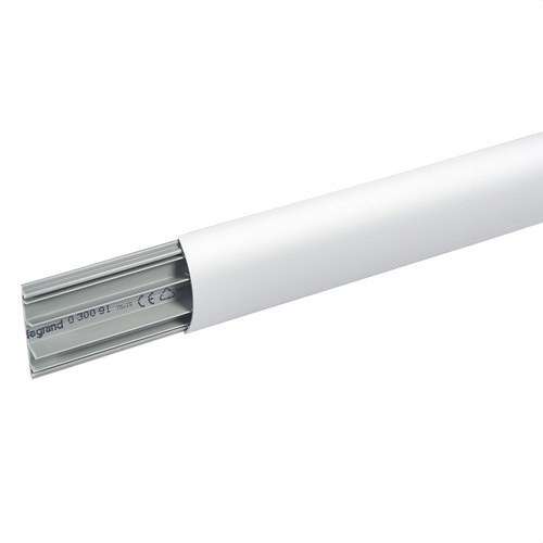 Canaleta de sòl 75x18mm DLPLUS amb referència 030091 de la marca LEGRAND
