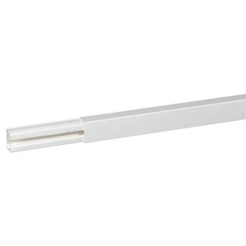 Canaleta adhesiva 32x20 mm DLPLUS amb referència 030017 de la marca LEGRAND