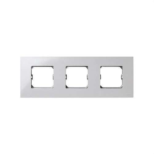 Marco compacto para 3 elementos blanco con bastidor Simon 27 Play con referencia 2700630-030 de la marca SIMON
