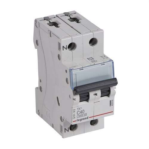Magnetotèrmic TX3 P+N 40A Corba C Corba C 6kA amb referència 403590 de la marca LEGRAND
