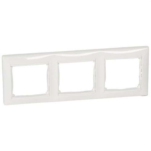 Marc embellidor de 3 elements blanc Valena amb referència 774453 de la marca LEGRAND