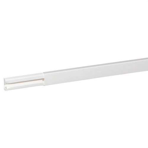 Canaleta adhesiva 32x12,5 mm DLPLUS amb referència 030015 de la marca LEGRAND