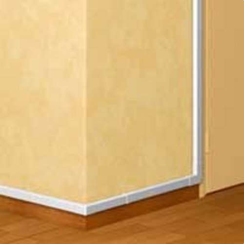 Canaleta 20x12,5 mm amb 1 tabic DLPLUS amb referència 030007 de la marca LEGRAND