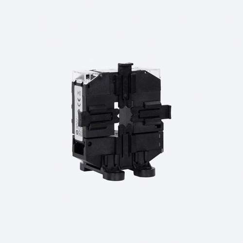 Transformador de corrent TQ-6 250 /5A amb referència M74027. de la marca CIRCUTOR