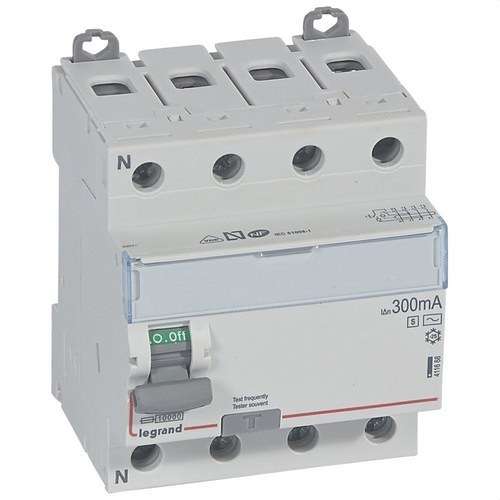 Diferencial DX³ 4P 400V 40A Corba AC 300mA 4 mòduls amb referència 411668 de la marca LEGRAND