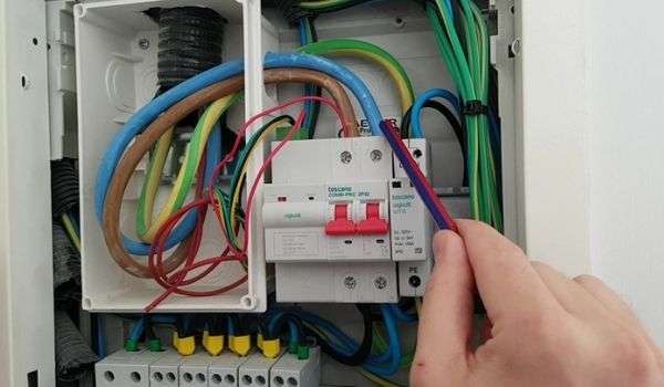 Protector contra sobretensions
