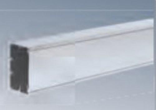 Canaleta de aluminio 90x55mm con referencia TS9055/8 de la marca SIMON