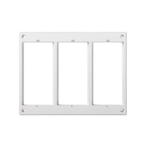 Marco portamecanismos para 6 elementos en caja de suelo regulable blanco Simon 500 Cima con referencia 52051803-030 de la marca SIMON