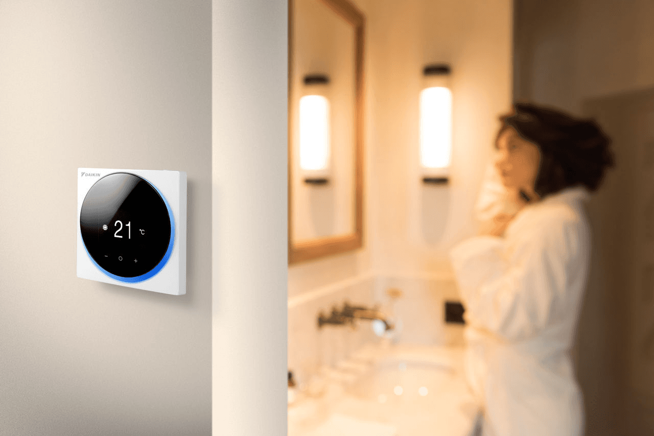 Wired Thermostat Daikin Madoka BRC1H52W with reference BRC1H52W from the brand DAIKIN