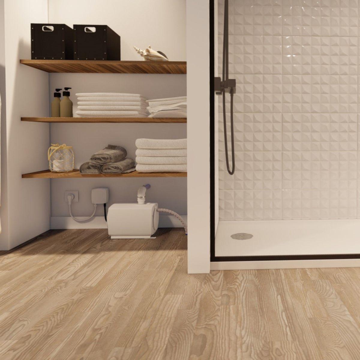 Bomba de evacuación con aspiración y desagüe para platos de ducha SFA Sanifloor+ 1 con referencia HIFLOOR3 de la marca SFA SANITRIT