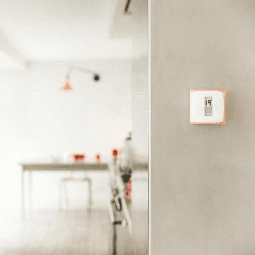 Termòstat intel·ligent sense fil Legrand Netatmo amb referència NTH-PRO de la marca LEGRAND